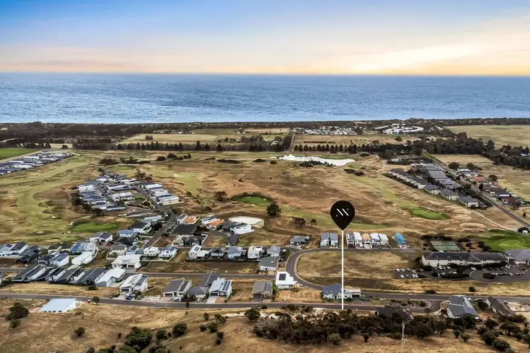 8 Cherry Hills Crescent, Normanville SA 5204