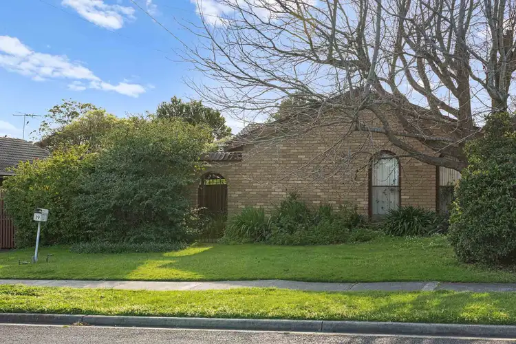 19 Wolsley Avenue, Frankston VIC 3199