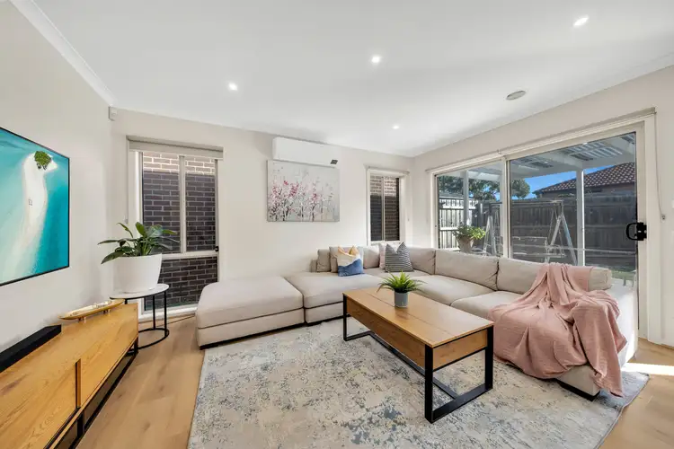 Sixth view of Homely house listing, 1/11 Daintree Boulevard, Tarneit VIC 3029
