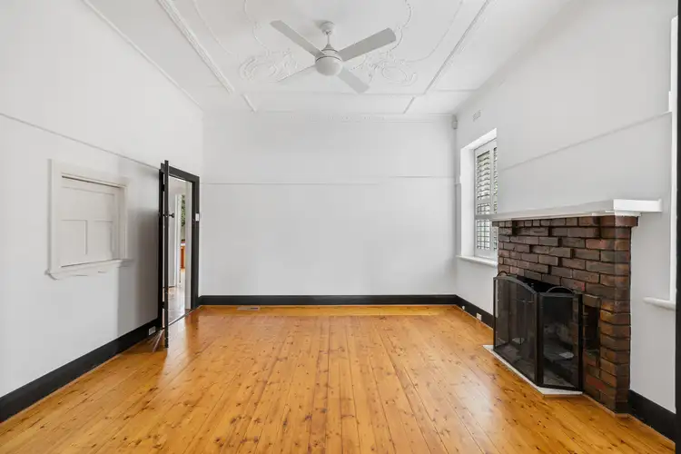 Fifth view of Homely house listing, 2 Columban Avenue, Strathmore VIC 3041