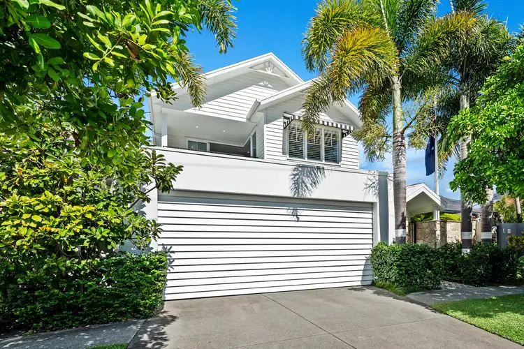 16 Sunbrite Avenue, Mermaid Beach QLD 4218