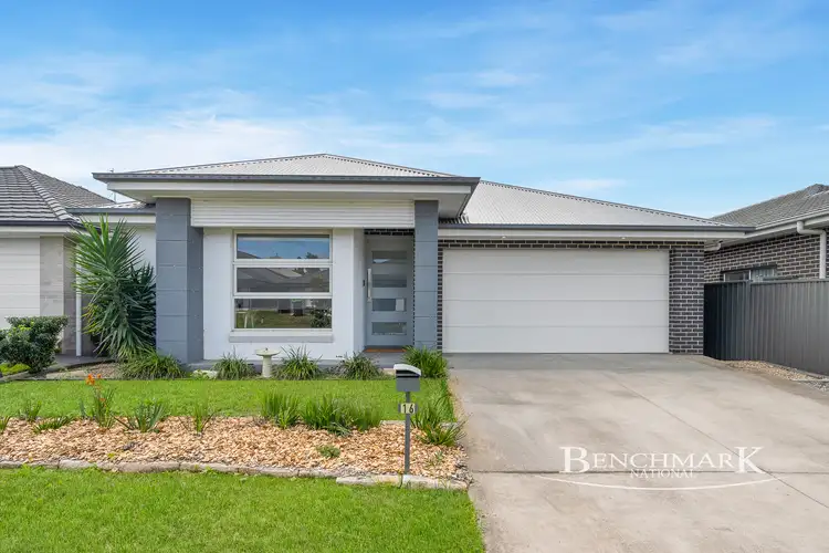 16 Arena Street, Spring Farm NSW 2570