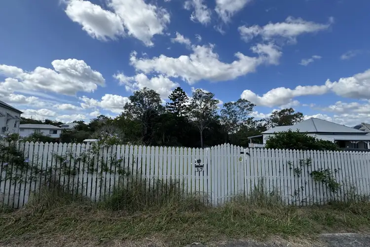 37 Waterworks Road, North Ipswich QLD 4305