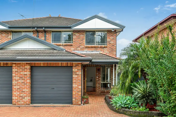 2/674a Henry Lawson Drive, East Hills NSW 2213