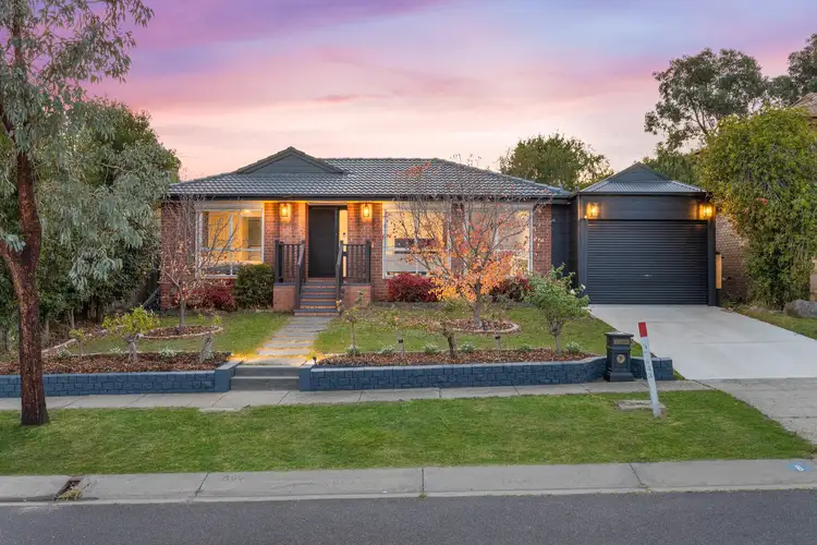 6 Harcourt Close, Sunbury VIC 3429