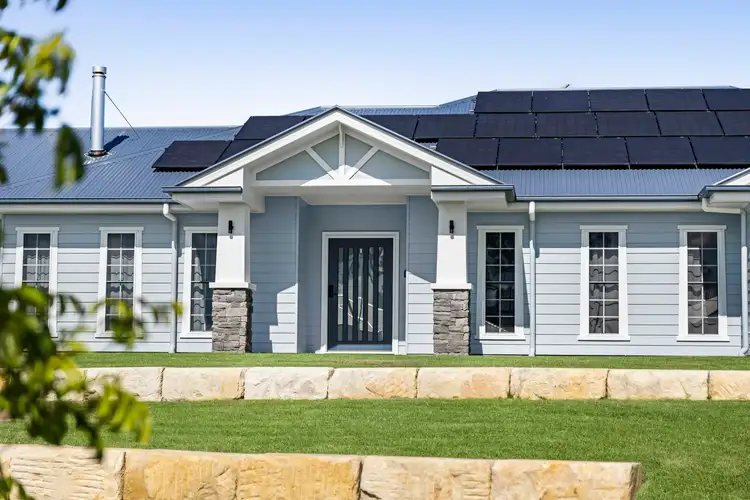 3 Drazen Place, Meringandan West QLD 4352
