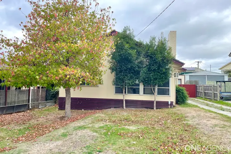 16 Vasey Street