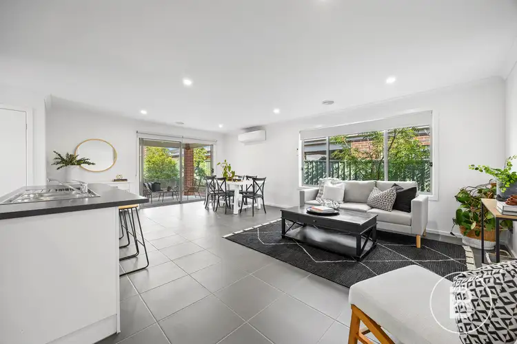 6 Orville Way, White Hills VIC 3550