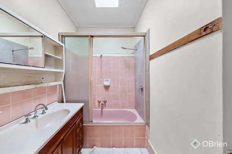 Fifth view of Homely house listing, 39 Avondale Avenue, St Albans VIC 3021