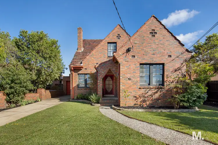 62 Fawkner Street