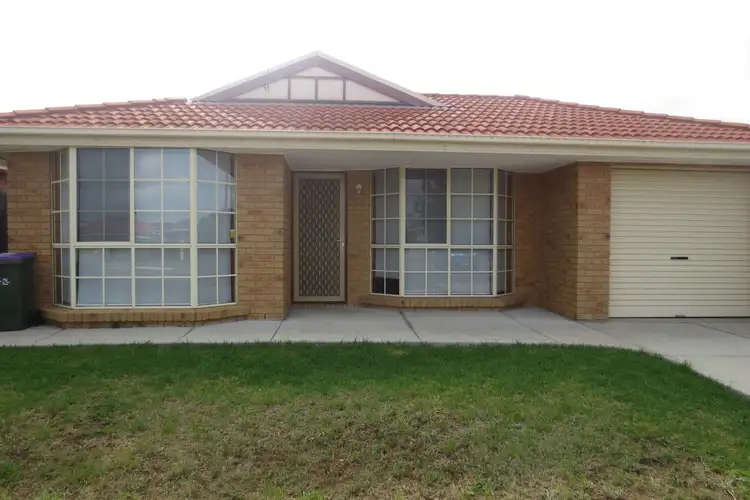 2 Russell Court, Altona Meadows VIC 3028