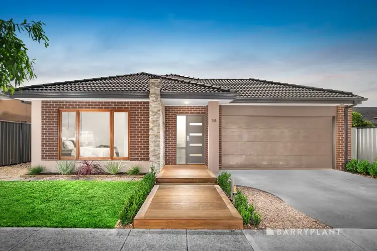 38 Waterwheel Grove