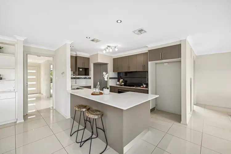27 Manning Clark Crescent, Franklin ACT 2913