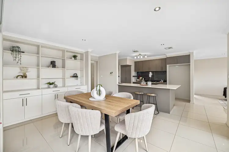 27 Manning Clark Crescent, Franklin ACT 2913