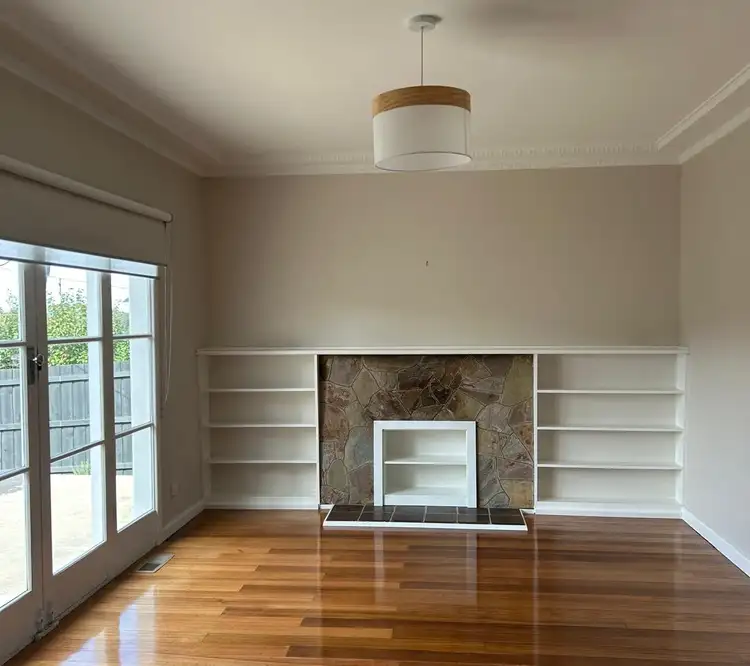 43 Greensborough Road, Macleod VIC 3085