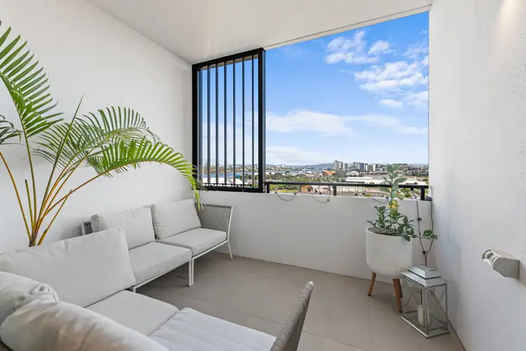 20706/320 MacArthur Avenue, Hamilton QLD 4007