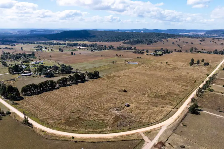 90 Winchester Crescent, Mudgee NSW 2850