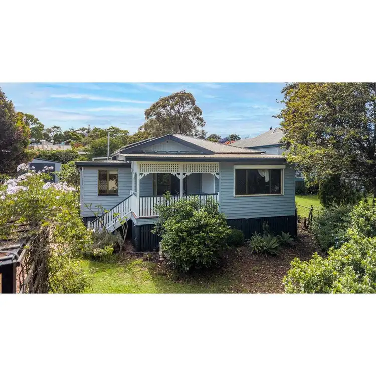 158 Ruthven Street, North Toowoomba QLD 4350