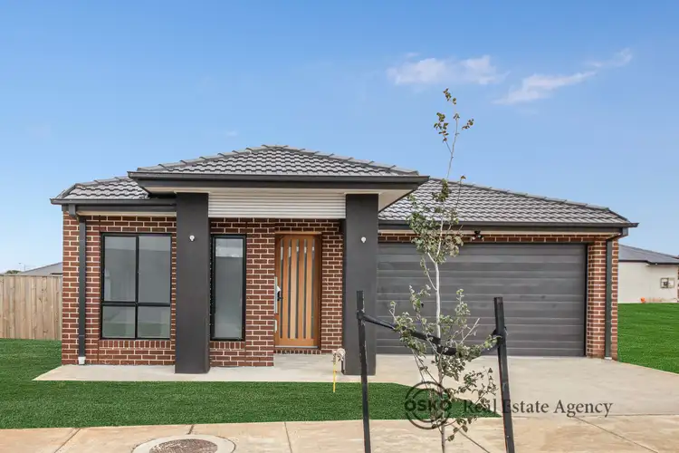 Second view of Homely house listing, 5 Spafield Road, Beveridge VIC 3753