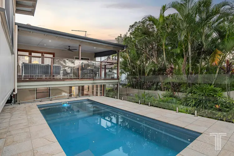 11 Park Street, Coorparoo QLD 4151