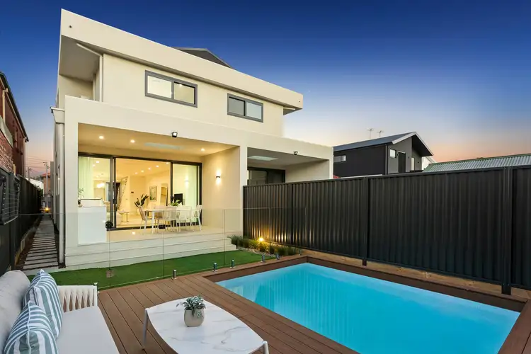 16A Ney Street, Mascot NSW 2020
