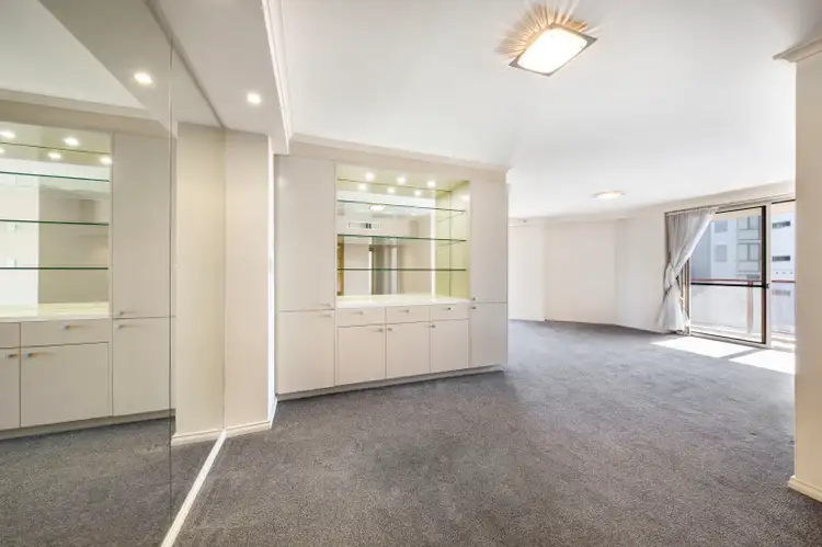 83/2A Hollywood Avenue