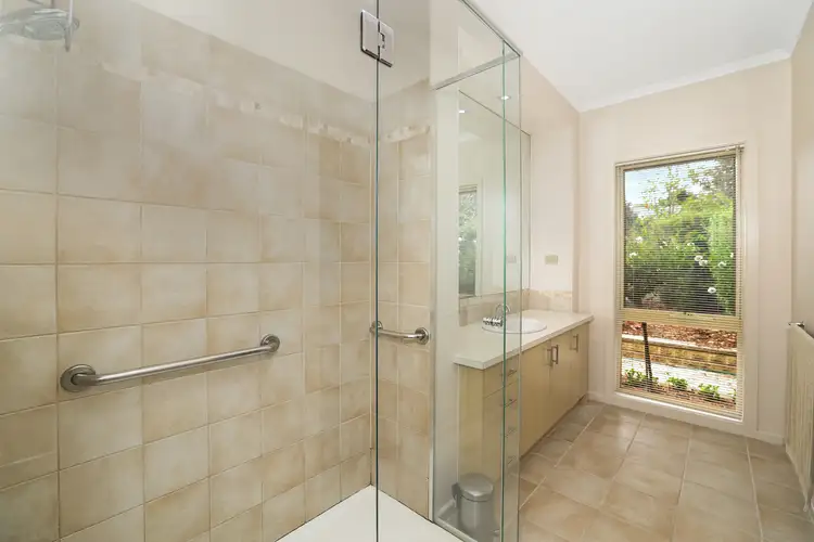 Sixth view of Homely house listing, 10 Brooks Court, Warragul VIC 3820