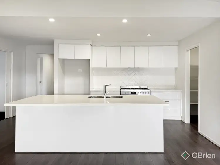 Fifth view of Homely house listing, 10 Buckland Drive, Warragul VIC 3820