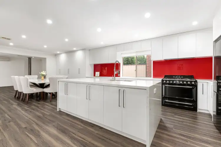 Fourth view of Homely house listing, 7 Belinda Court, Bentleigh East VIC 3165