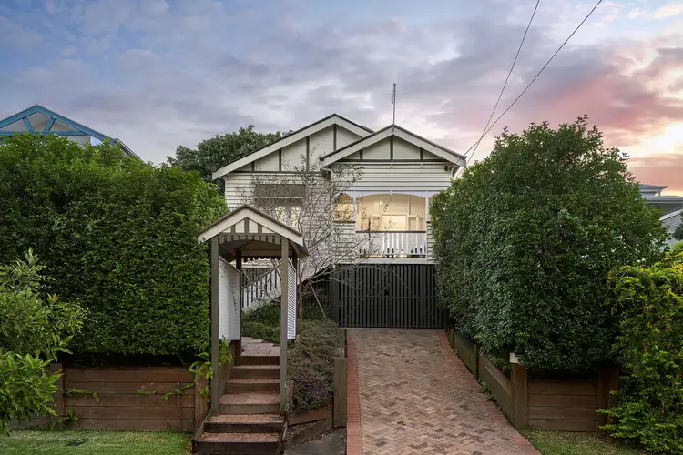 6 Barker Street, East Brisbane QLD 4169