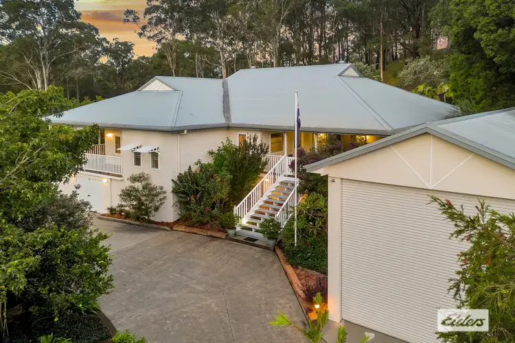 8 Robinvale Lane, Yarramalong NSW 2259