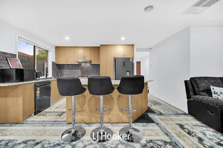 Fifth view of Homely house listing, 3 Warana Drive, Hampton Park VIC 3976