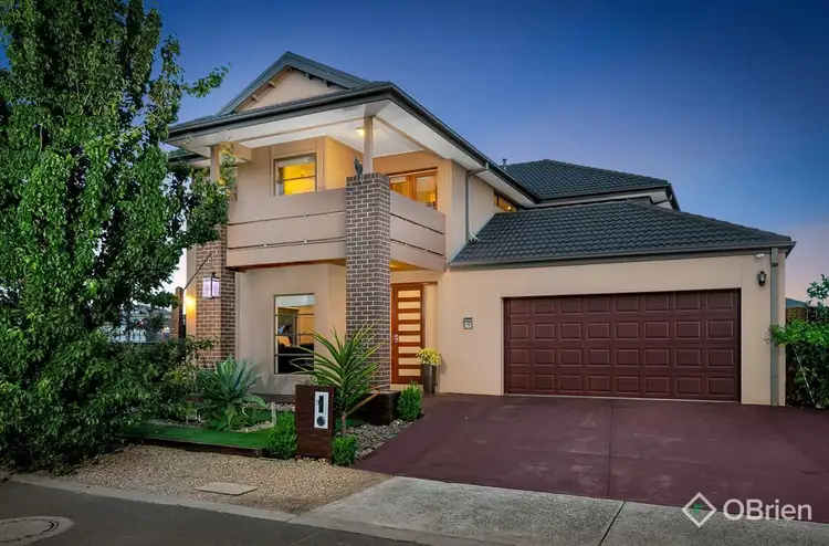 19 Beaconsfield Lane, Caroline Springs VIC 3023