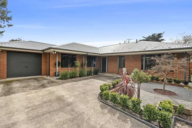 2/64 Sladen Street, Hamlyn Heights VIC 3215