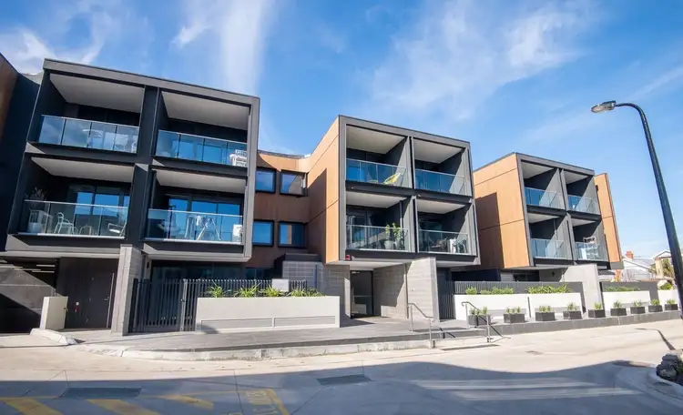 207/50 Bowlers Avenue, Geelong West VIC 3218