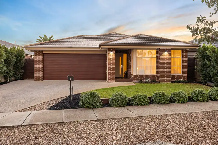 8 Forclaz Street, Fraser Rise VIC 3336