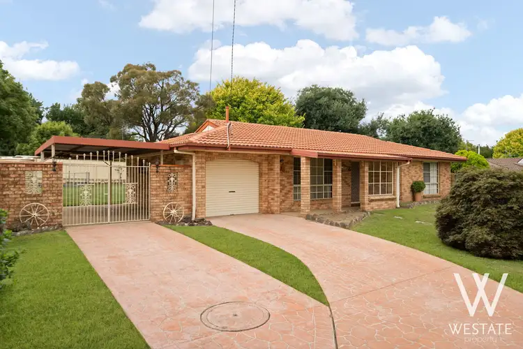 6 Doctor Perkins Crescent, Oberon NSW 2787