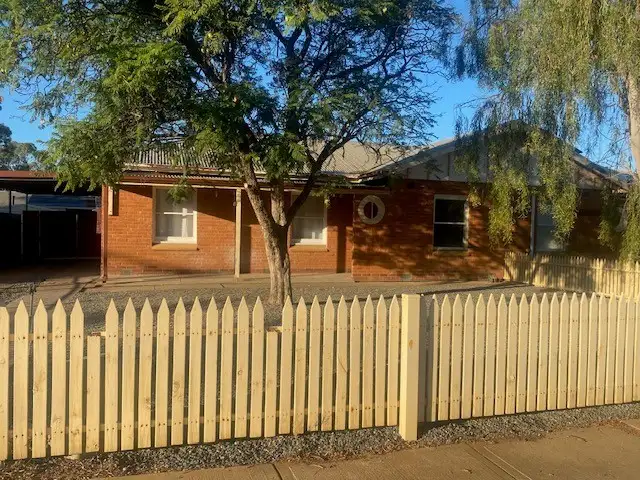 13 Symonds Street