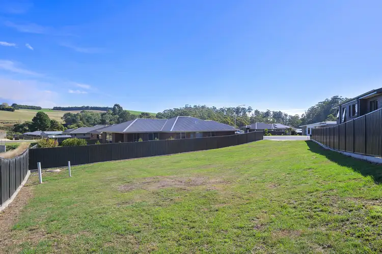6 Emerald Court, Park Grove TAS 7320