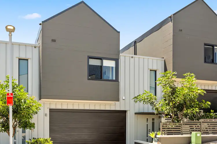 32 Weid Place
