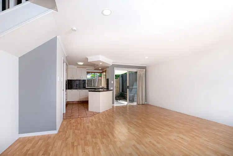 2/55 Eugaree Street, Southport QLD 4215
