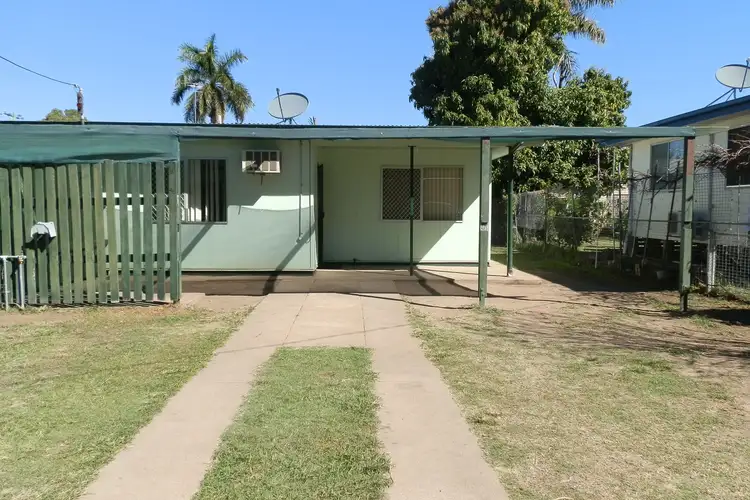 2/40 Old Airport Drive, Emerald QLD 4720