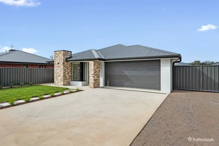 Second view of Homely house listing, 3 Lovett Court, Maryborough VIC 3465