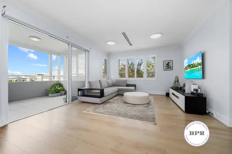 31/3 Magnolia Drive, Breakfast Point NSW 2137