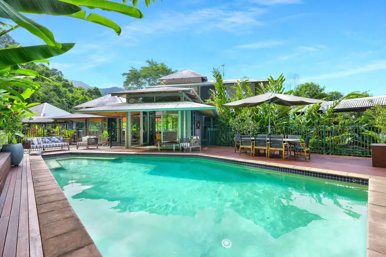 30-32 Chatham Terrace, Smithfield QLD 4878