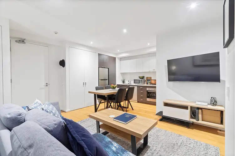 111/122 Ormond Road, Elwood VIC 3184