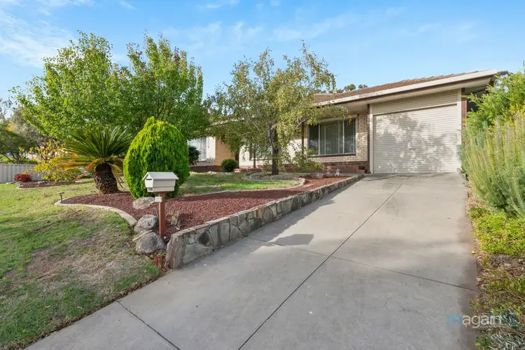 26 Roundaway Crescent, O'halloran Hill SA 5158