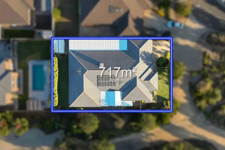 21 Woolwich Way, Taylors Hill VIC 3037