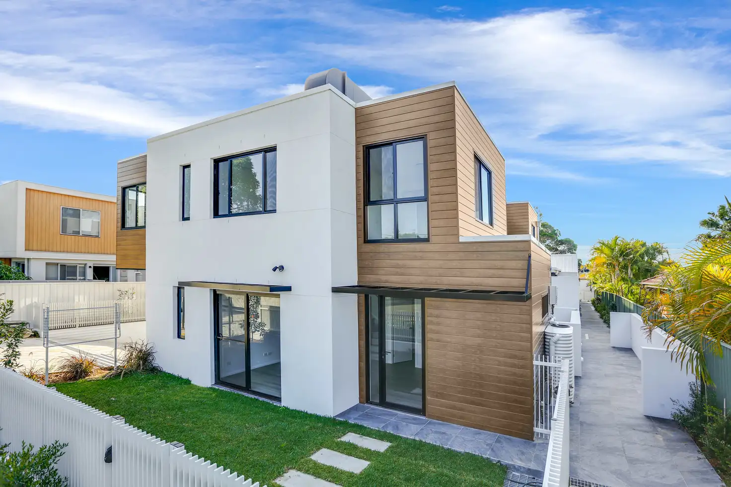 Main view of Homely townhouse listing, 2/86 Oramzi Road, Girraween NSW 2145