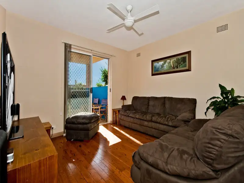 Main view of Homely unit listing, 1/8 Railway Parade, Penshurst NSW 2222